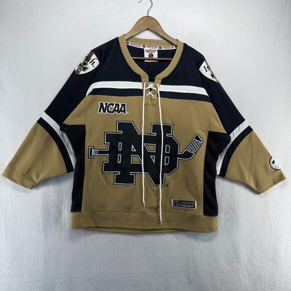 Notre Dame Hockey jersey Men's 40 Embroidered Sewn Fight Strap Deadstock y2k - Picture 1 of 11